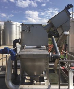 unit screening grit removing and degreasing by equipwater